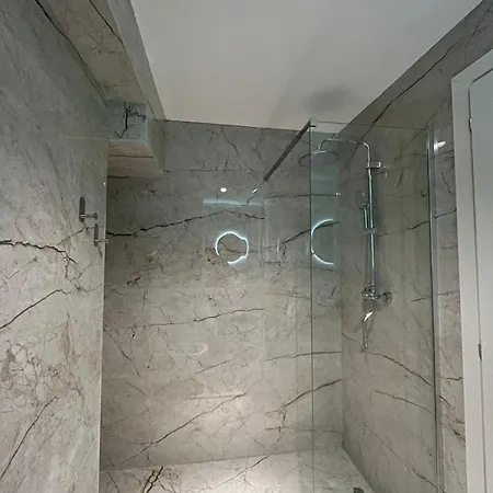 Be Bduplex In Durres 아파트 *